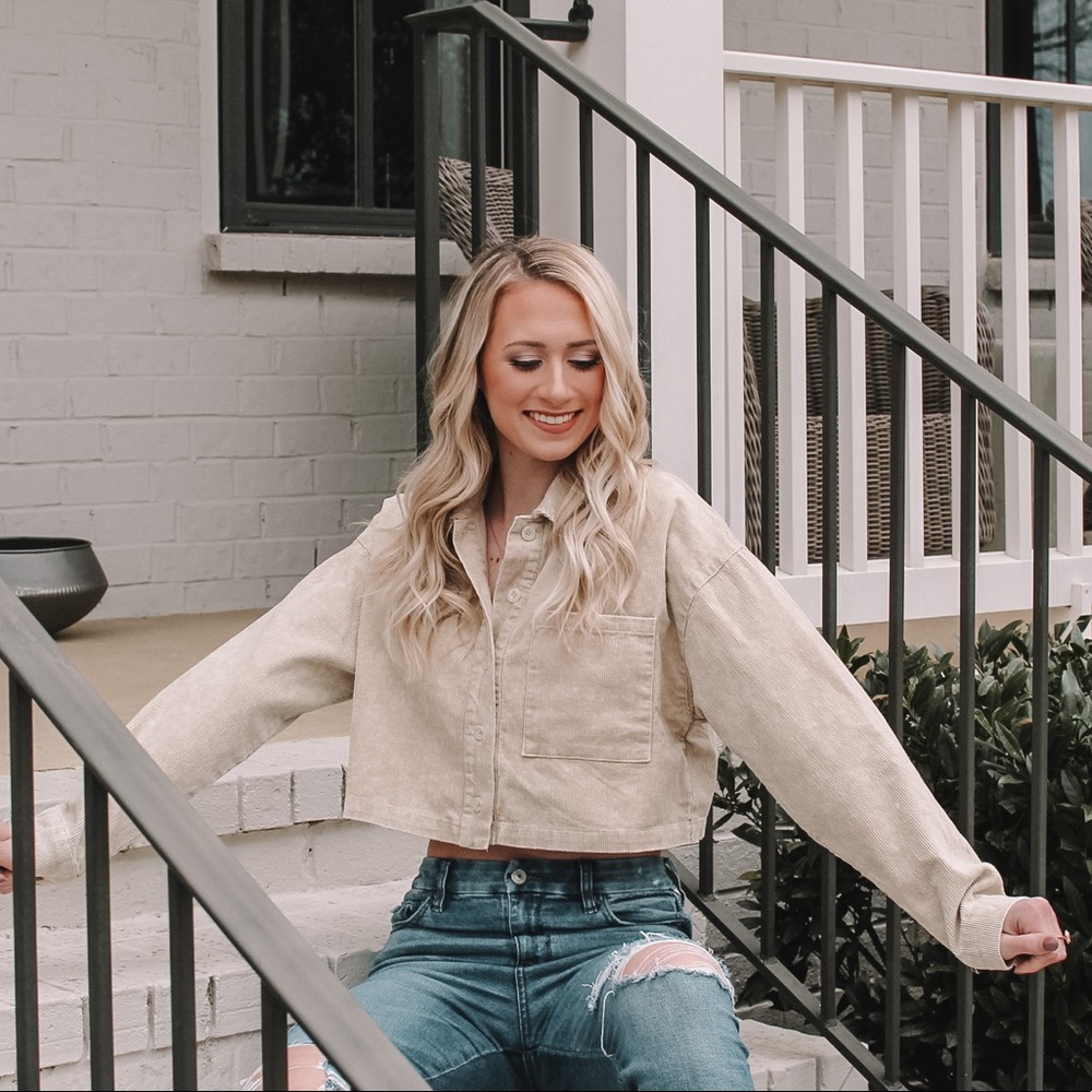 Cropped corduroy button up top